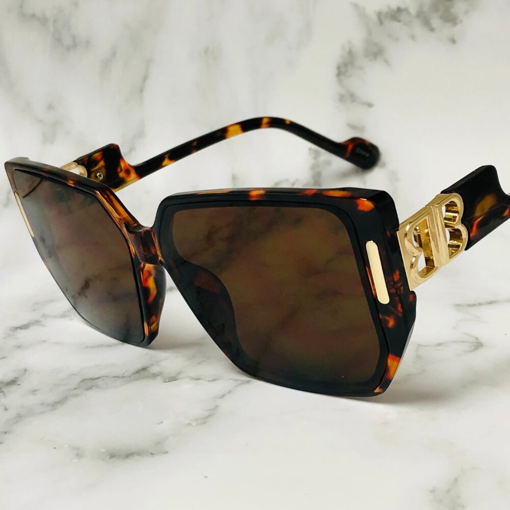 Women Sunglasses Fashion Retro‎ Tortoise Frame Cat Eye Gold Oversized Lentes New